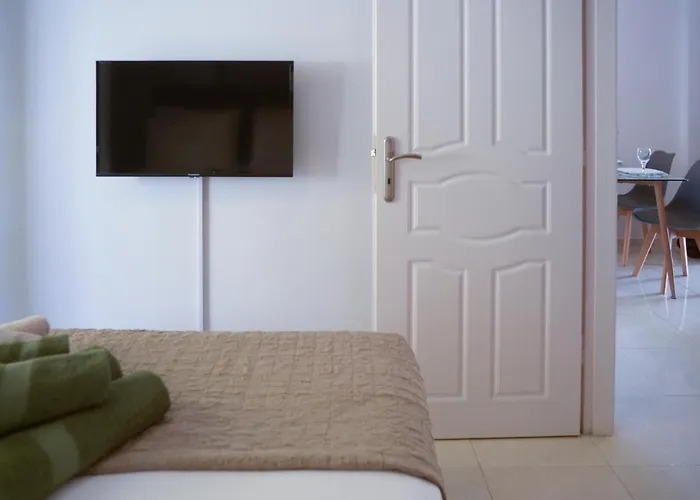 A Perfect At The Historical Centre Of דירה קלמאטה