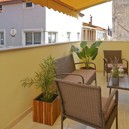 A Perfect At The Historical Centre Of Apartment